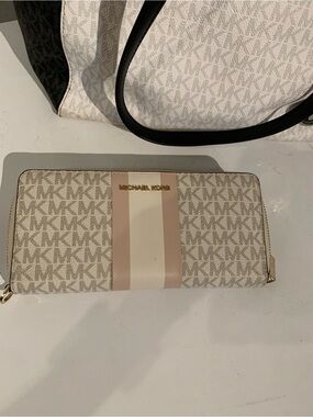 Michael Kors Beige Signature Zip-Around Wallet with Pink Stripe